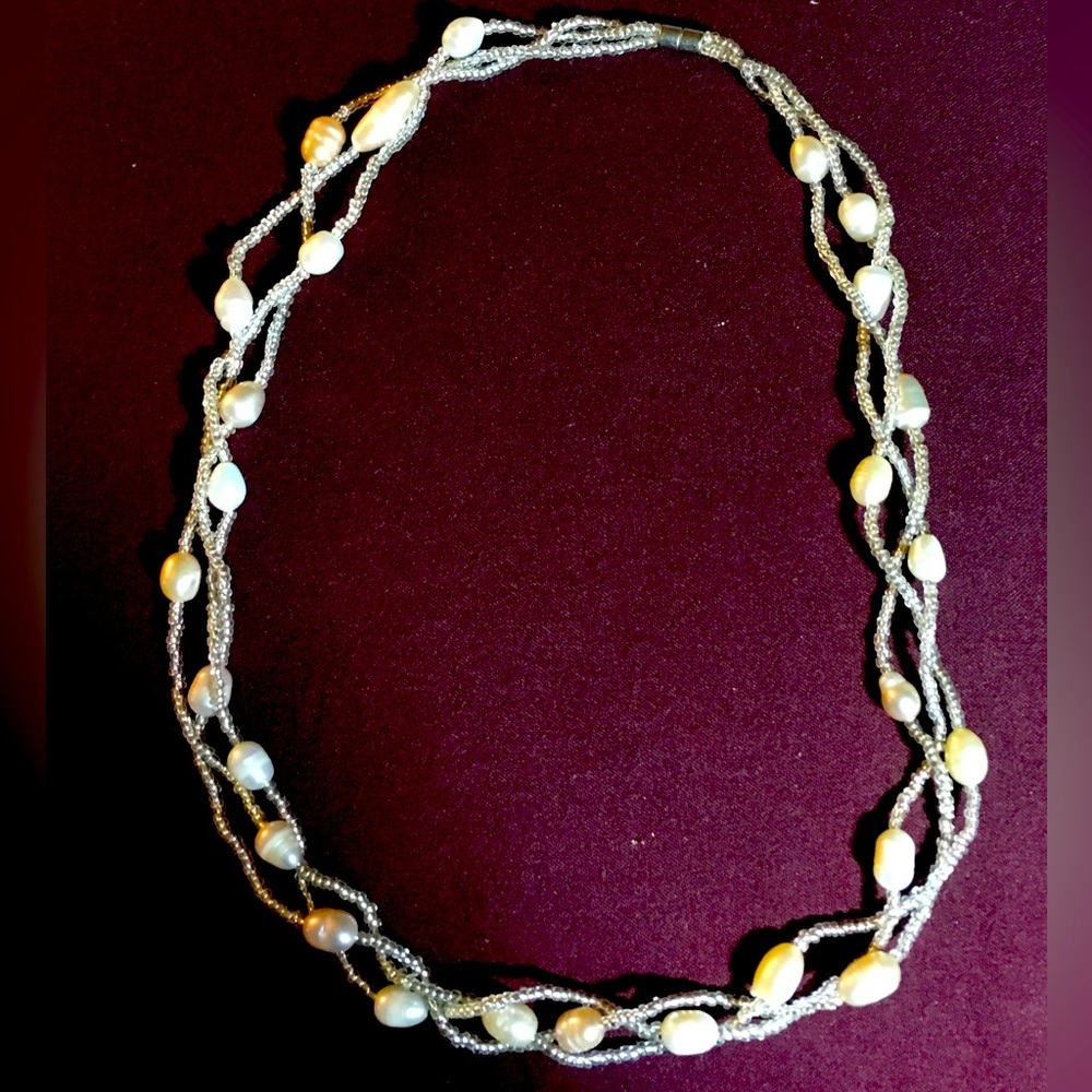 Necklace with beads and freshwater pearls.